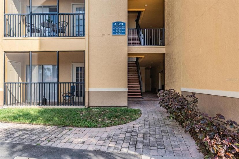 Picture of 4323 Bayside Village Drive Unit 105, Tampa FL 33615