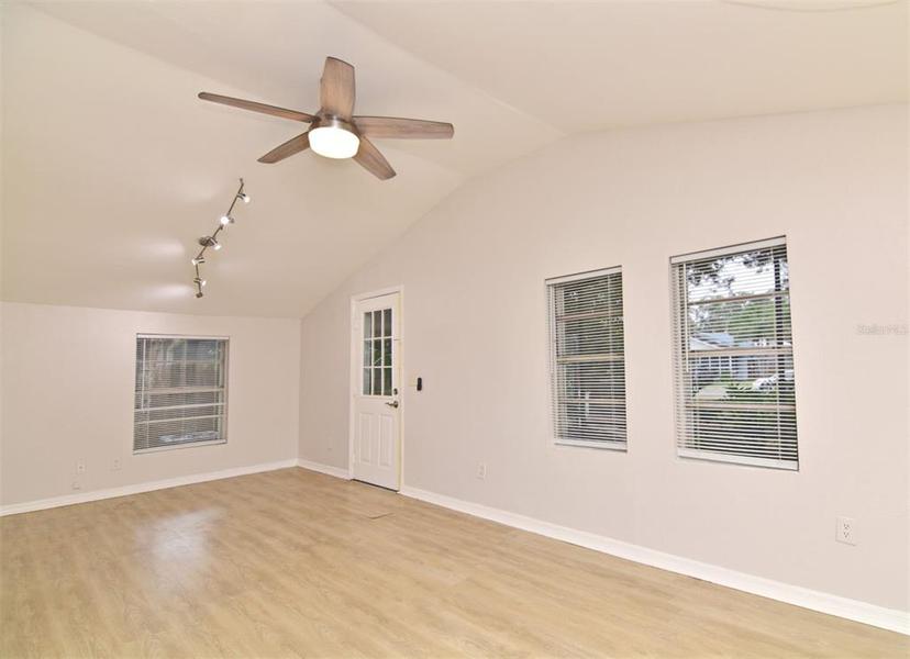 Picture of 2809 S Brown Avenue, Orlando FL 32806