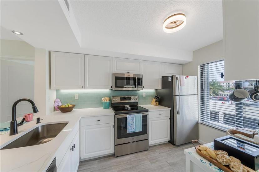 Picture of 6372 Palma Del Mar Boulevard S Unit 320, St Petersburg FL 33715