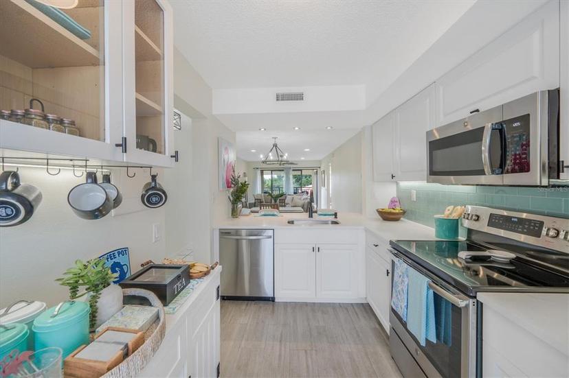 Picture of 6372 Palma Del Mar Boulevard S Unit 320, St Petersburg FL 33715