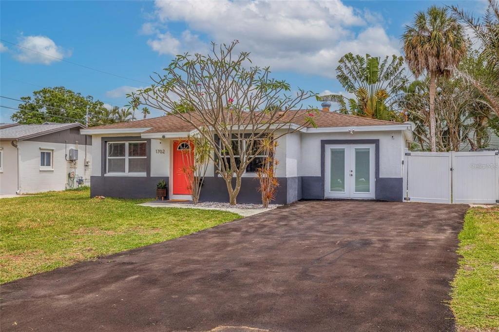 Picture of 1702 Bayou Grande Boulevard Ne, St Petersburg, FL 33703