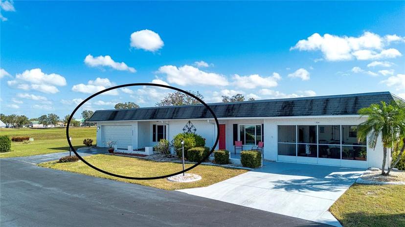 Picture of 332 Club Manor Drive Unit 10, Sun City Center FL 33573
