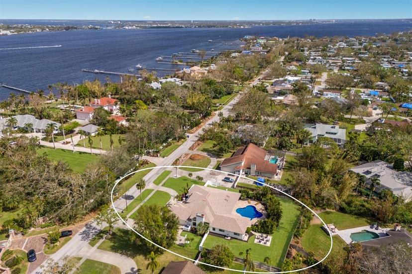 Picture of 6817 Riverview Boulevard, Bradenton FL 34209