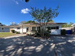 Picture of 8950 3Rd Street N, St Petersburg, FL 33702