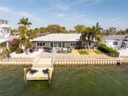 Picture of 2599 W Bay Isle Drive Se, St Petersburg, FL 33705