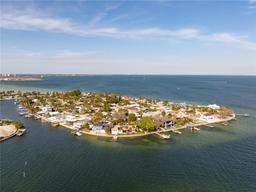 Picture of 2599 W Bay Isle Drive Se, St Petersburg, FL 33705