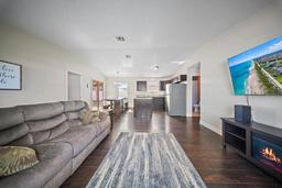 Picture of 15 Tulane Road, Venice, FL 34293