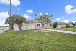 Picture of 15 Tulane Road, Venice, FL 34293