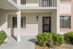 Picture of 165 Lakeview Way Unit 165, Oldsmar, FL 34677