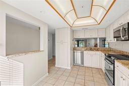 Picture of 165 Lakeview Way Unit 165, Oldsmar, FL 34677