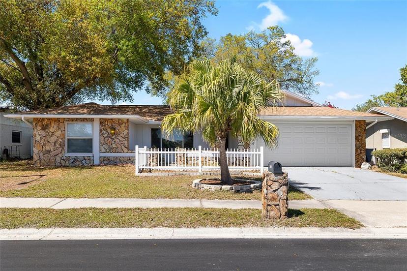 Picture of 8019 Cedar Run Dr, Port Richey FL 34668