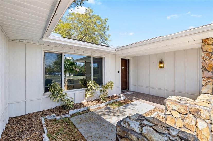 Picture of 8019 Cedar Run Dr, Port Richey FL 34668