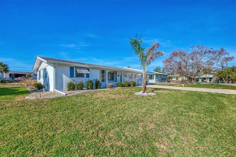 Picture of 105 Crestview Drive, Englewood FL 34223