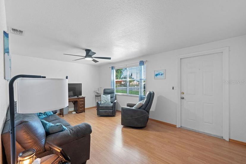 Picture of 1105 58Th Street S, Gulfport FL 33707