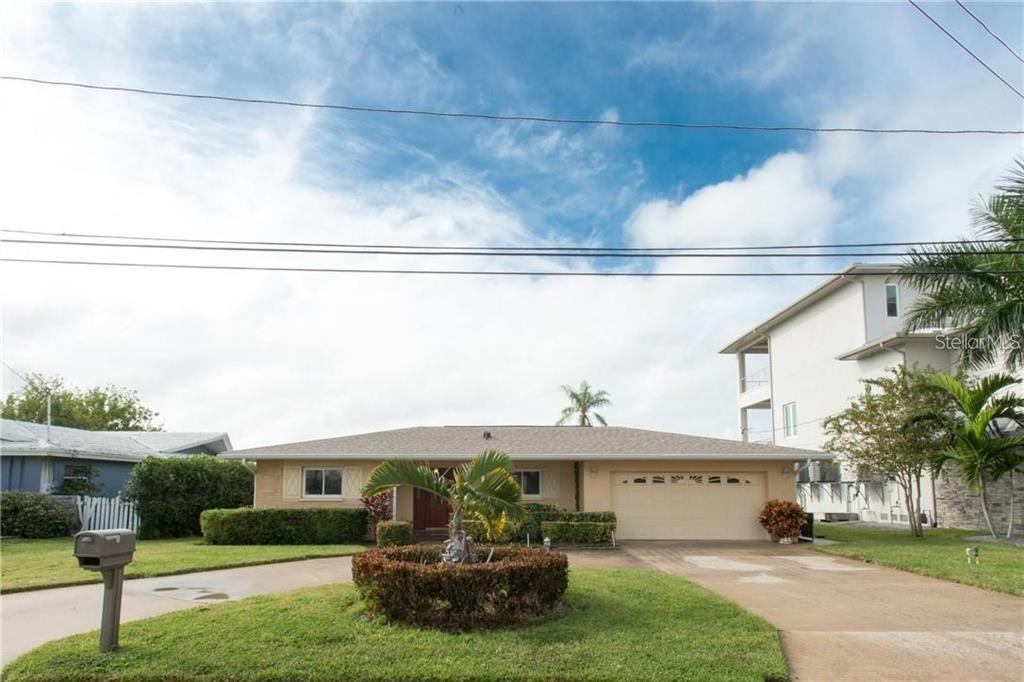Picture of 905 Oakwood Drive, Largo, FL 33770