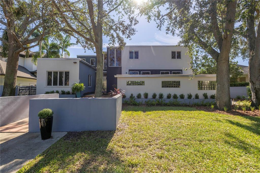 Picture of 838 Monterey Boulevard Ne, St Petersburg, FL 33704