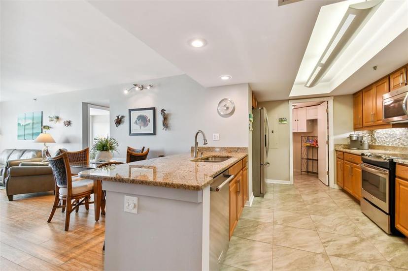 Picture of 6372 Palma Del Mar Boulevard S Unit 605, St Petersburg FL 33715