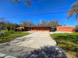 Picture of 301 Country Club Way, Venice, FL 34285