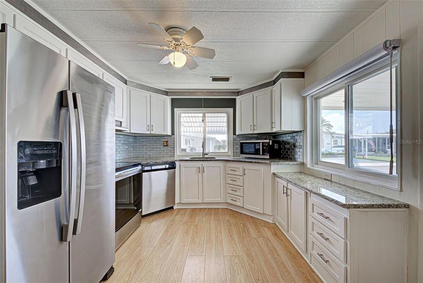 Picture of 529 Cervina Drive S, Venice FL 34285