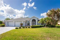 Picture of 110 Abercrombie Avenue, Englewood, FL 34223
