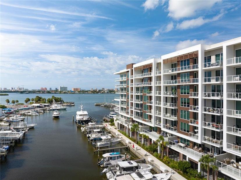Picture of 920 N Osceola Avenue Unit 707, Clearwater FL 33755