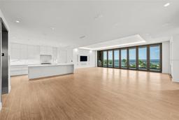 Picture of 1561 Gulf Of Mexico Drive Unit 403, Longboat Key, FL 34228