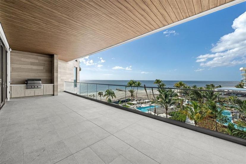 Picture of 1561 Gulf Of Mexico Drive Unit 403, Longboat Key FL 34228