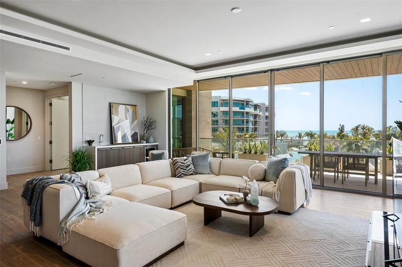 Picture of 1591 Gulf Of Mexico Drive Unit 311, Longboat Key FL 34228