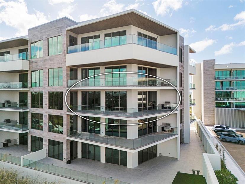 Picture of 1591 Gulf Of Mexico Drive Unit 413, Longboat Key FL 34228