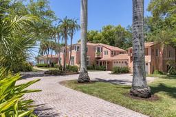 Picture of 4511 Bay Shore Road, Sarasota, FL 34234