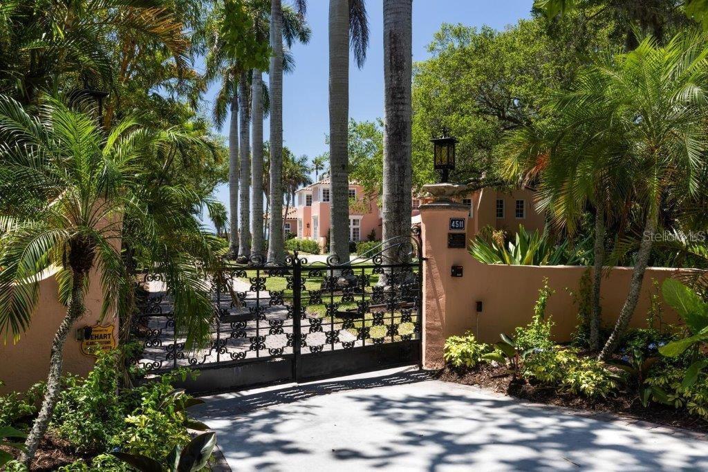 Picture of 4511 Bay Shore Road, Sarasota, FL 34234