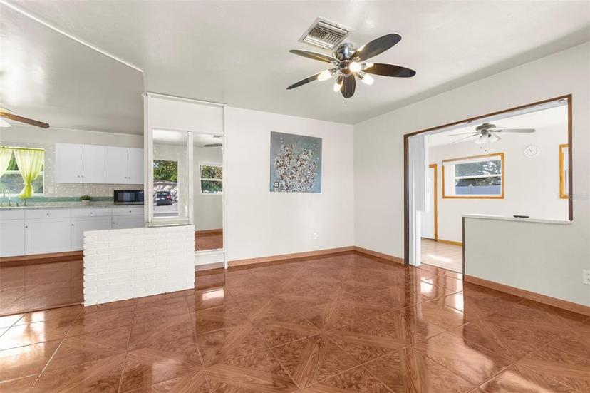Picture of 7695 17Th Way N, St Petersburg FL 33702