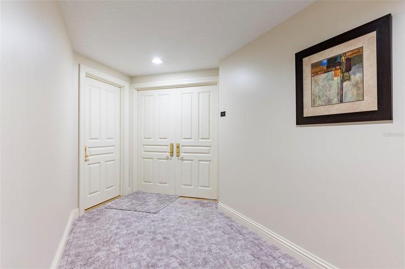 Picture of 3507 Bayshore Boulevard Unit 1003, Tampa FL 33629