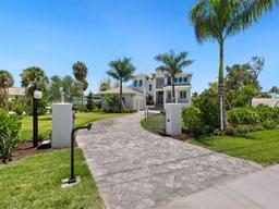 Picture of 5910 Gulf Of Mexico Drive, Longboat Key, FL 34228