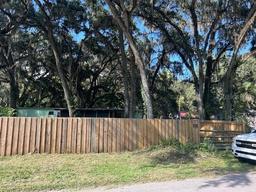 Picture of 2378 Cr 412, Lake Panasoffkee, FL 33538