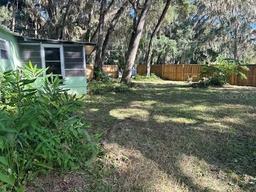 Picture of 2378 Cr 412, Lake Panasoffkee, FL 33538