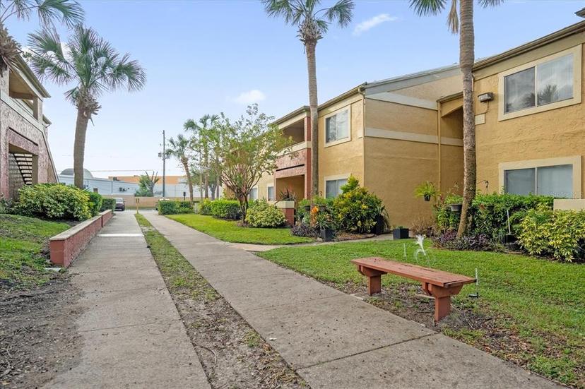 Picture of 604 Kenwick Circle Unit 202, Casselberry FL 32707