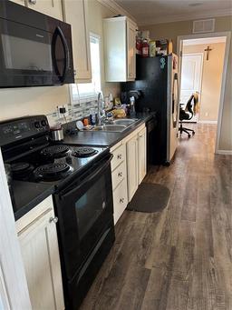 Picture of 253 Mongoose Lane, North Fort Myers, FL 33917
