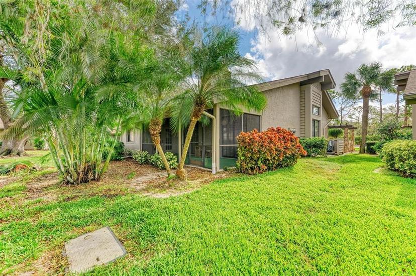 Picture of 5669 Pipers Waite Unit 38, Sarasota FL 34235