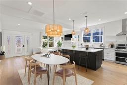 Picture of 1001 E New Orleans Avenue, Tampa, FL 33603