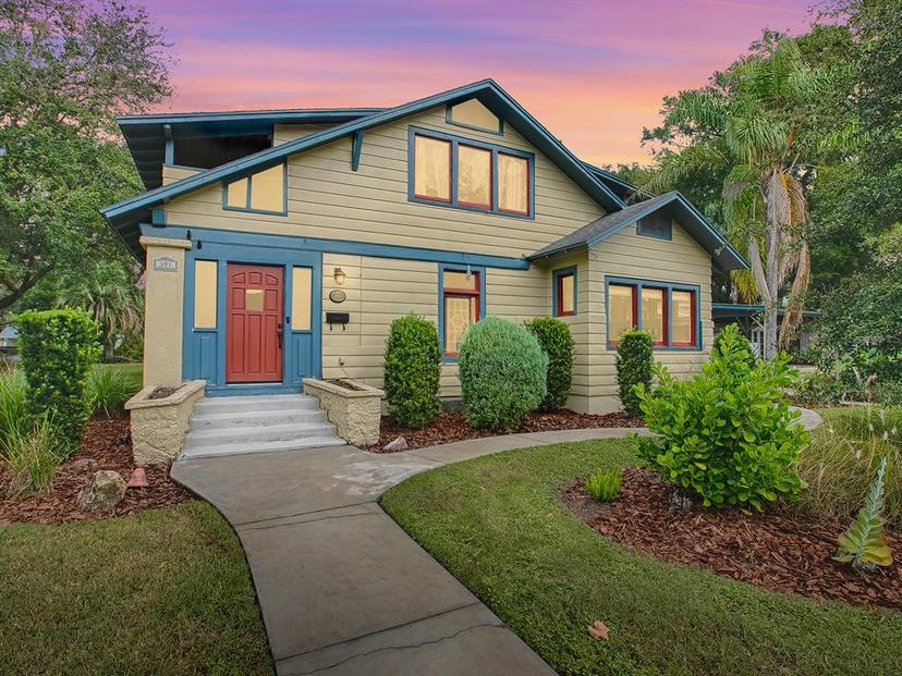 Picture of 351 W 10Th Avenue, Mount Dora FL 32757