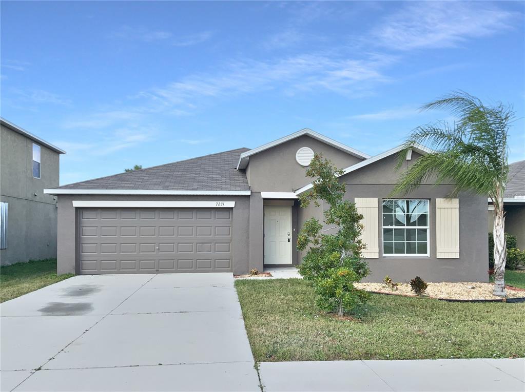 Picture of 7231 Somerset Pond Drive, Ruskin, FL 33573
