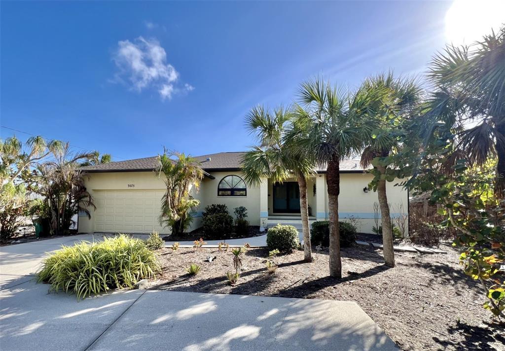 Picture of 3075 Bay Oaks Circle, Englewood, FL 34223