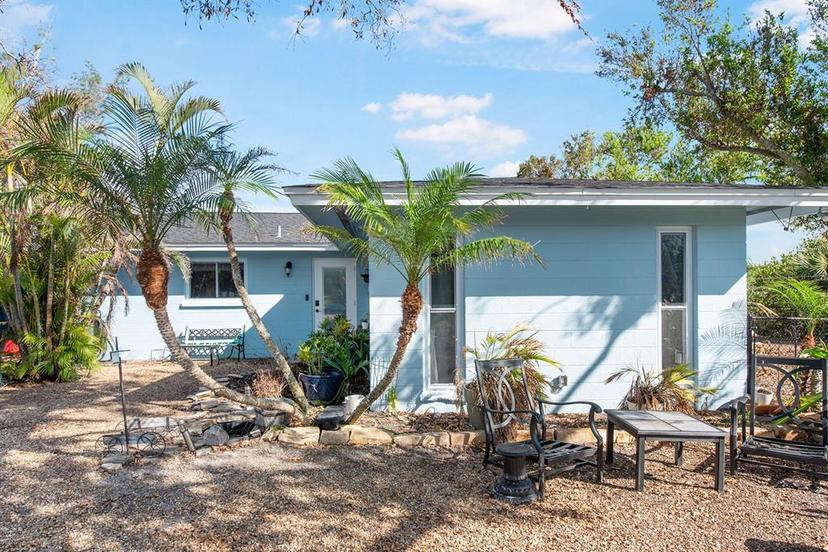 Picture of 300 E Bay Heights Road, Englewood FL 34223