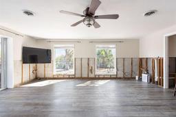 Picture of 300 E Bay Heights Road, Englewood, FL 34223