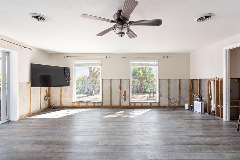 Picture of 300 E Bay Heights Road, Englewood FL 34223