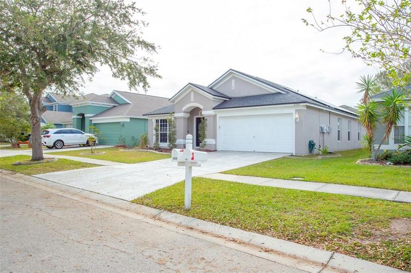 Picture of 11519 Misty Isle Lane, Riverview FL 33579