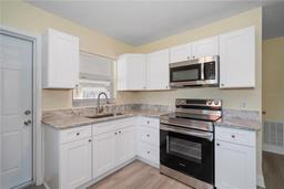 Picture of 3305 W Kathleen Street, Tampa, FL 33607