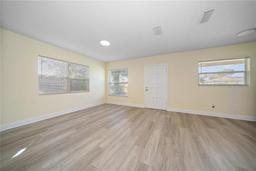 Picture of 3305 W Kathleen Street, Tampa, FL 33607