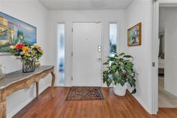 Picture of 52 Sandstone Circle, Venice, FL 34293